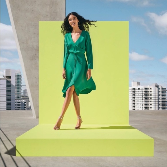 NWT Cushnie X Target Emerald Green Wrap Dress Size 4 - Picture 1 of 14